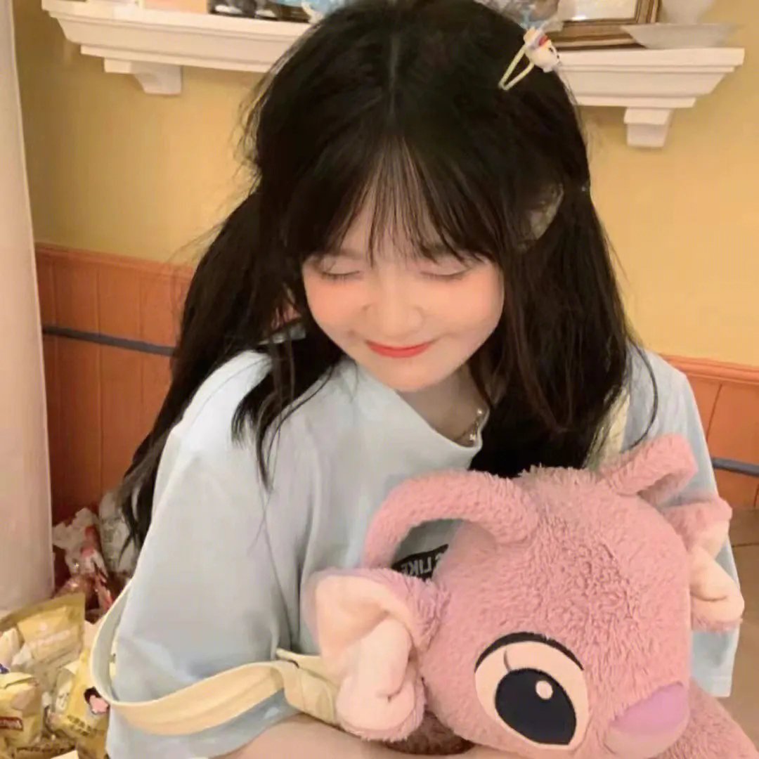 不装了,我爹是朝当朝皇帝